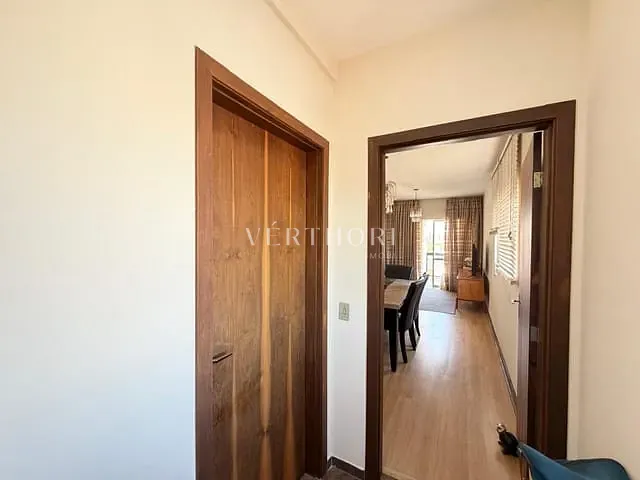 Apartamento com 200m² 3 quartos e 4 banheiros, à venda, no bairro Vila Ipiranga em Londrina