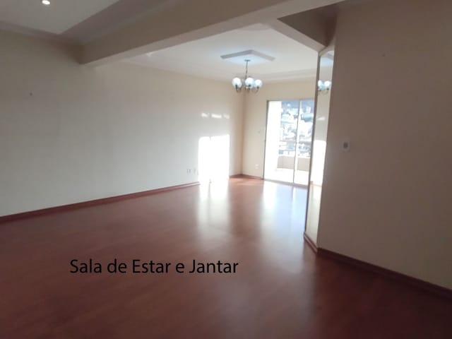 Apartamento com 121m², à venda, no bairro Centro em Cambuí