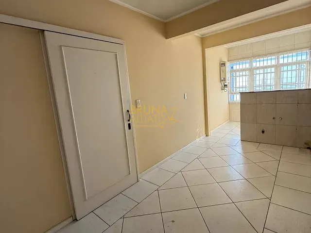 Apartamento 2 quartos e 1 banheiro, para alugar, no bairro Centro em Sapiranga