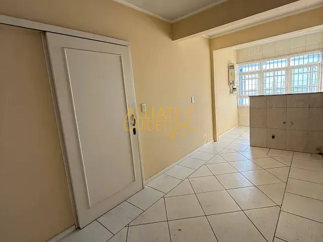 Apartamento 2 quartos e 1 banheiro, para alugar, no bairro Centro em Sapiranga