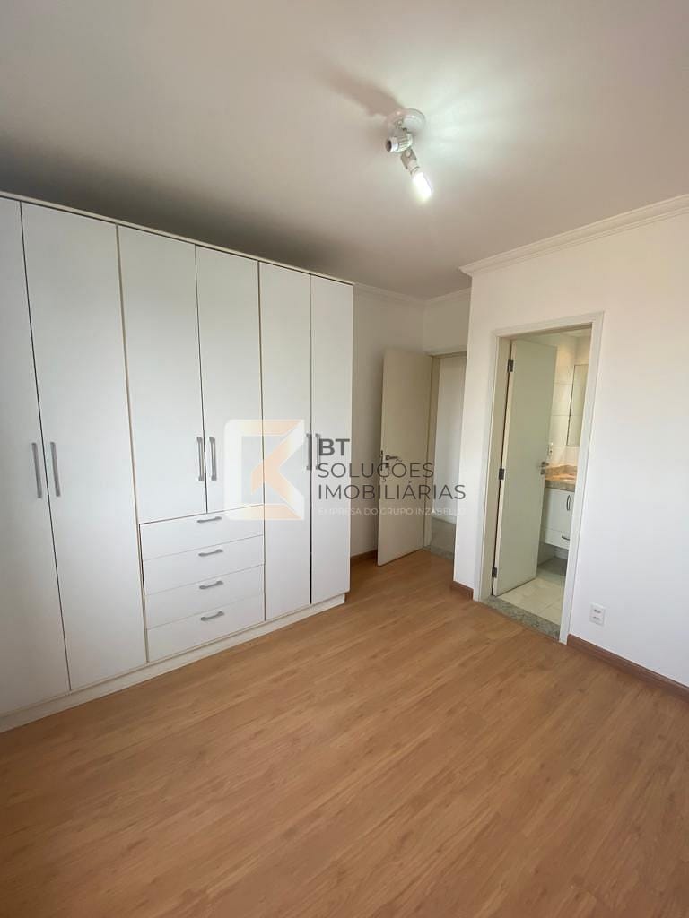Apartamento para alugar com 3 quartos, 79m² - Foto 8