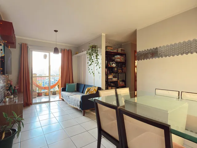 Apartamento 2 quartos e 1 banheiro, à venda, no bairro Parque Residencial Laranjeiras em Serra