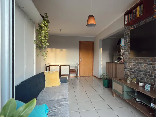 Apartamento 2 quartos e 1 banheiro, à venda, no bairro Parque Residencial Laranjeiras em Serra