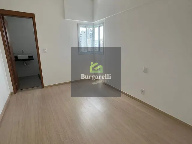 Apartamento 2 quartos e 1 banheiro, para alugar, no bairro Centro em Lavras