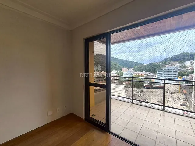 Apartamento 3 quartos e 3 banheiros, à venda, no bairro Várzea em Teresópolis