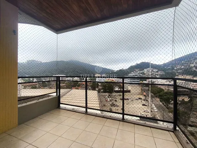 Apartamento 3 quartos e 3 banheiros, à venda, no bairro Várzea em Teresópolis