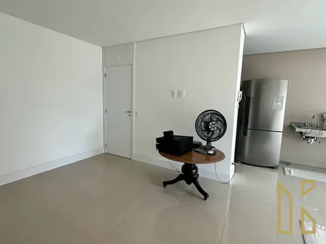 Apartamento 3 quartos e 2 banheiros, à venda, no bairro Gleba Fazenda Palhano em Londrina