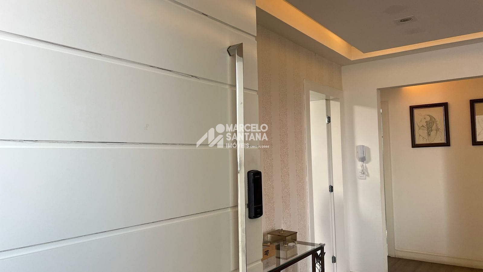 Apartamento à venda com 3 quartos, 128m² - Foto 3