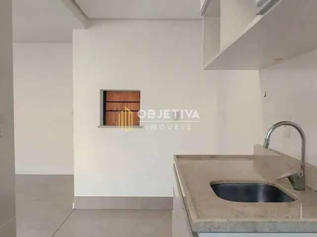 Apartamento com 85m² 2 quartos e 1 banheiro, para alugar, no bairro Santana em Porto Alegre