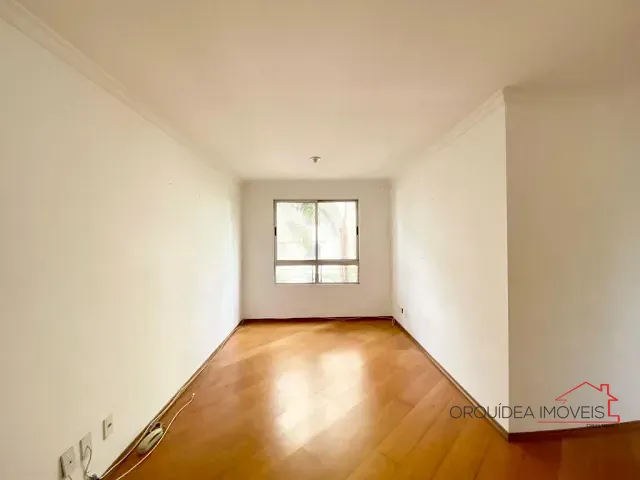 Apartamento com 60m² 3 quartos e 1 banheiro, para alugar, no bairro Jardim Santa Emília em São Paulo