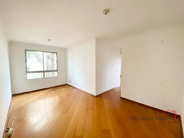 Apartamento com 60m² 3 quartos e 1 banheiro, para alugar, no bairro Jardim Santa Emília em São Paulo