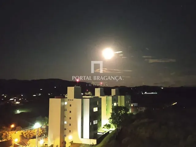 Apartamento 2 quartos e 1 banheiro, à venda, no bairro Residencial das Ilhas em Bragança Paulista