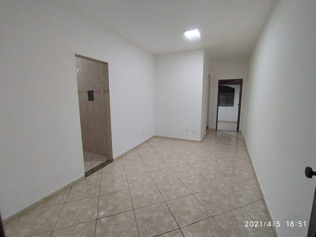 Apartamento 2 quartos e 1 banheiro, à venda, no bairro Floramar em Belo Horizonte