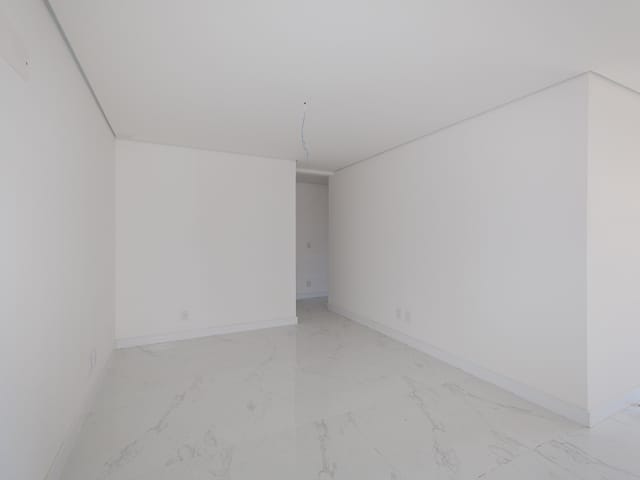 Apartamento com 162m² 3 quartos e 2 banheiros, à venda ou para alugar, no bairro Centro em Pelotas