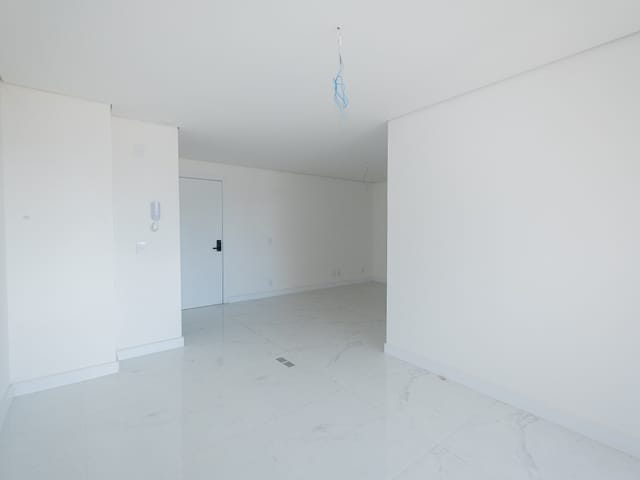 Apartamento com 162m² 3 quartos e 2 banheiros, à venda ou para alugar, no bairro Centro em Pelotas