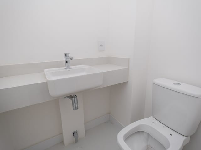 Apartamento com 162m² 3 quartos e 2 banheiros, à venda ou para alugar, no bairro Centro em Pelotas