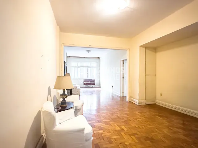 Apartamento com 155m² 3 quartos e 3 banheiros, à venda, no bairro Leme em Rio de Janeiro