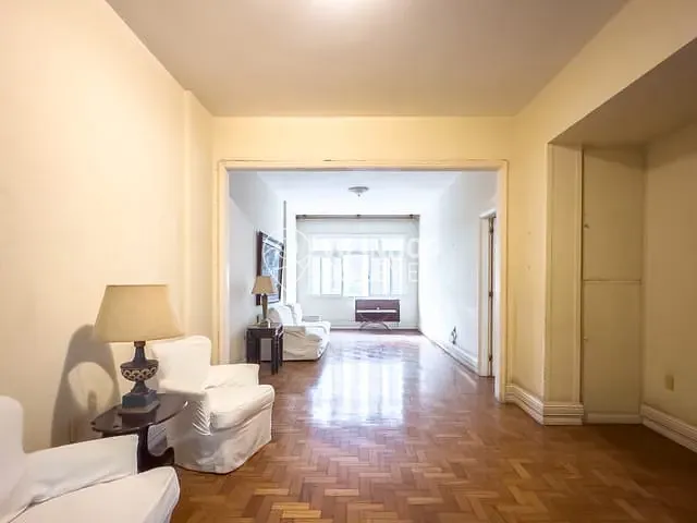 Apartamento com 155m² 3 quartos e 3 banheiros, à venda, no bairro Leme em Rio de Janeiro