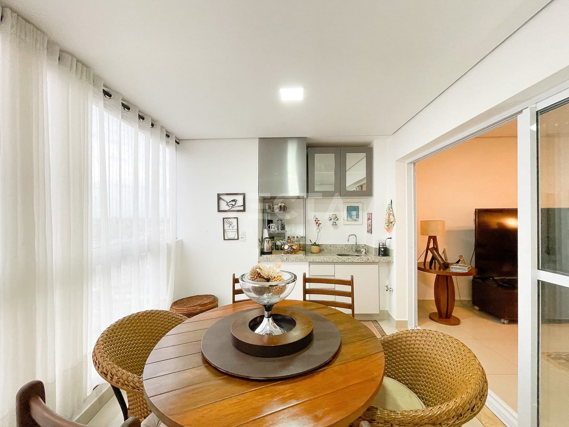 Apartamento à venda com 3 quartos, 136m² - Foto 6