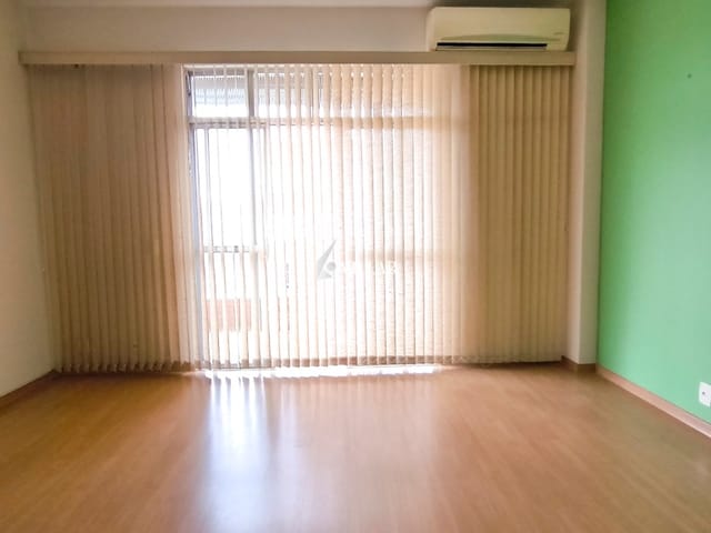 Apartamento com 75m² 2 quartos e 21 banheiros, à venda, no bairro Ramos em Rio de Janeiro
