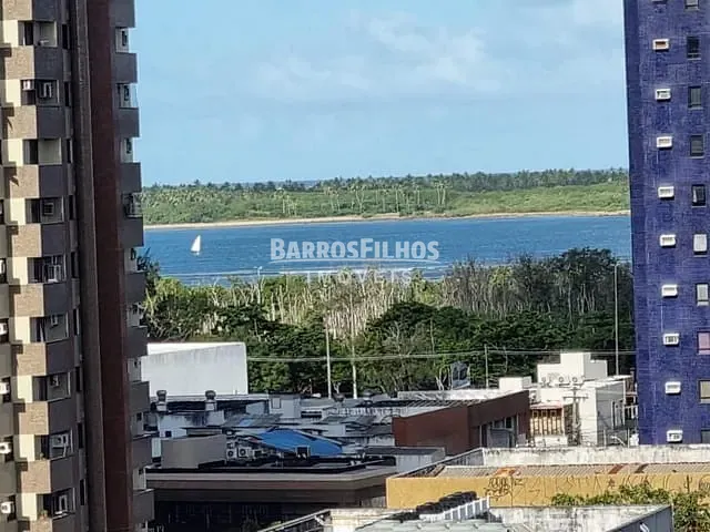 Apartamento com 165m² 3 quartos e 3 banheiros, à venda, no bairro Treze de Julho em Aracaju