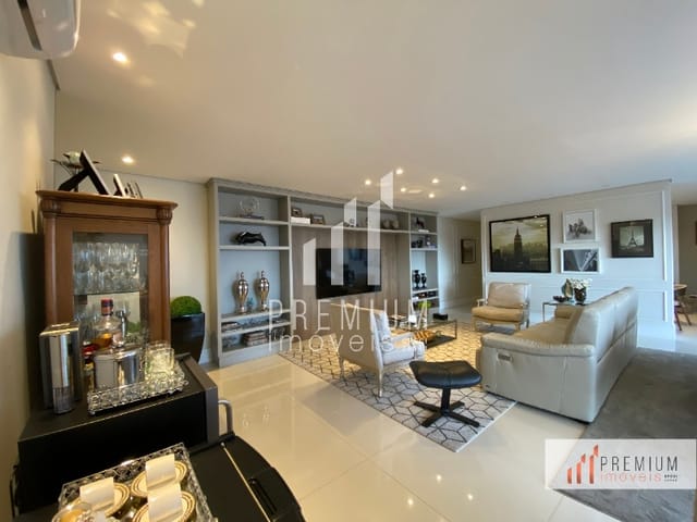 Apartamento com 338m² 3 quartos e 5 banheiros, à venda, no bairro CENTRO em PONTA GROSSA