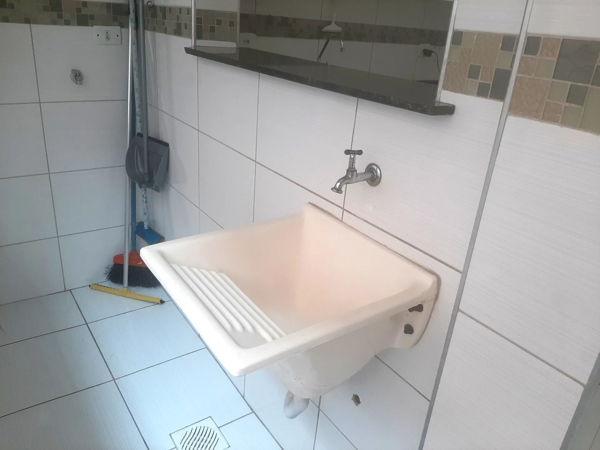 Apartamento para alugar com 2 quartos, 1 banheiro, 1 vaga e 54m² no Aparecida, Santos (SP) — foto 23 de 30
