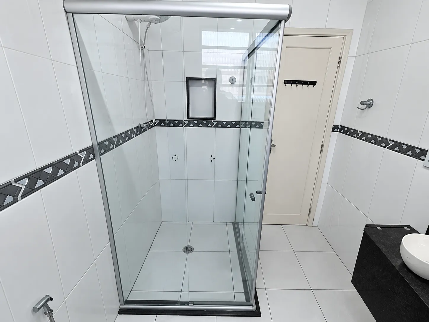Apartamento para alugar com 2 quartos, 1 banheiro, 1 vaga e 54m² no Aparecida, Santos (SP) — foto 13 de 30