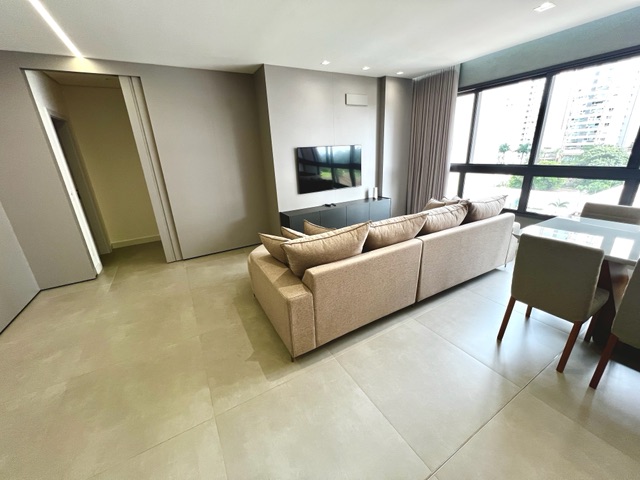 Apartamento com 271m² 3 quartos e 5 banheiros, à venda, no bairro Gleba Fazenda Palhano em Londrina