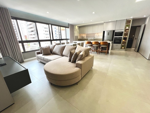 Apartamento com 271m² 3 quartos e 5 banheiros, à venda, no bairro Gleba Fazenda Palhano em Londrina