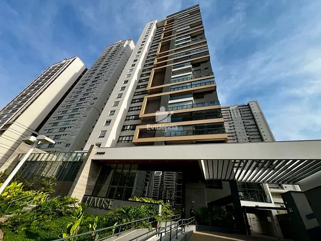 Apartamento com 271m² 3 quartos e 5 banheiros, à venda, no bairro Gleba Fazenda Palhano em Londrina