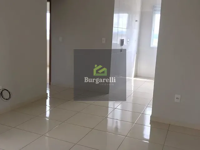 Apartamento 2 quartos e 2 banheiros, para alugar, no bairro Jardim Bela Vista em Lavras