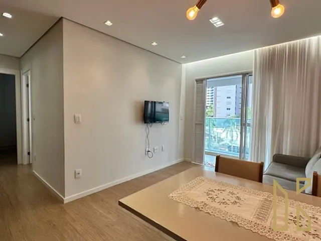 Apartamento 2 quartos e 2 banheiros, à venda, no bairro Gleba Fazenda Palhano em Londrina