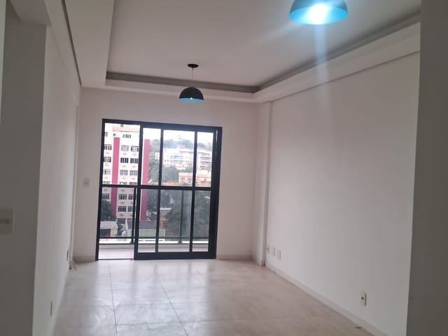 Apartamento com 95m² 3 quartos e 3 banheiros, à venda ou para alugar, no bairro Vila Valqueire em Rio de Janeiro