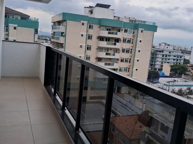 Apartamento com 95m² 3 quartos e 3 banheiros, à venda ou para alugar, no bairro Vila Valqueire em Rio de Janeiro