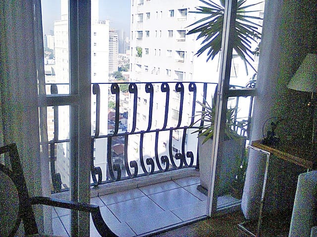 Foto do Apartamento - Apartamento Reformado e Mobiliado à Venda no Brooklin – 90m² | 3 Dorms | 1 Vaga | Paulista Imóveis.