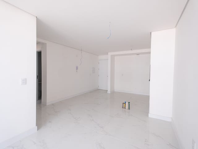 Apartamento com 116m² 2 quartos e 2 banheiros, à venda ou para alugar, no bairro Centro em Pelotas