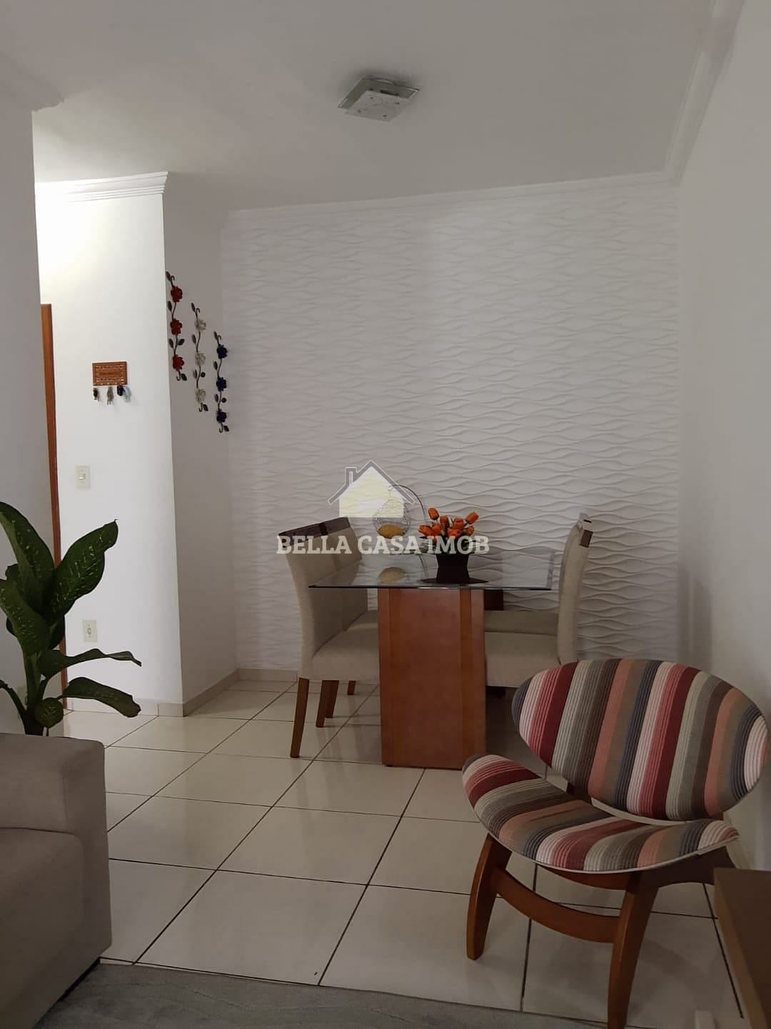 Apartamento à venda com 2 quartos, 57m² - Foto 1