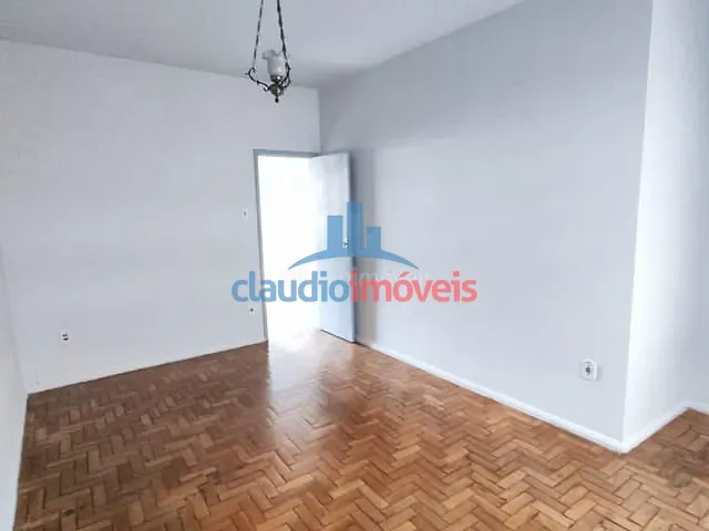 Apartamento 2 quartos e 1 banheiro, à venda, no bairro Ano Bom em Barra Mansa