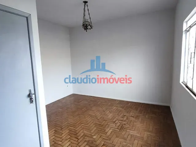 Apartamento 2 quartos e 1 banheiro, à venda, no bairro Ano Bom em Barra Mansa