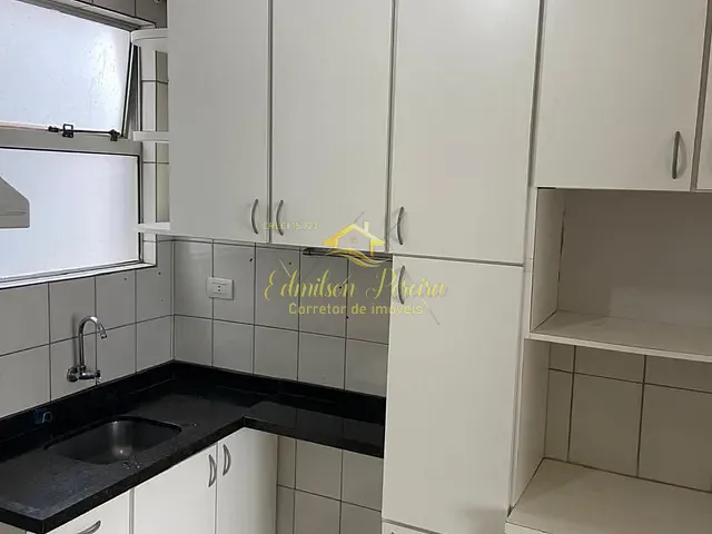 Apartamento com 50m² 3 quartos e 1 banheiro, à venda, no bairro Jardim Santa Cruz em Londrina