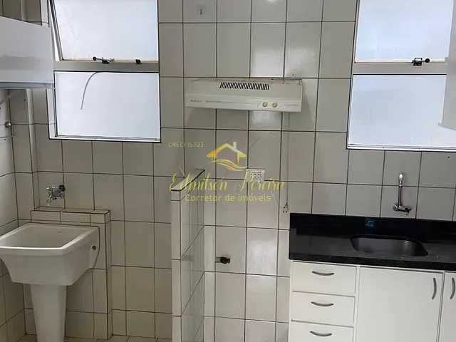 Apartamento com 50m² 3 quartos e 1 banheiro, à venda, no bairro Jardim Santa Cruz em Londrina