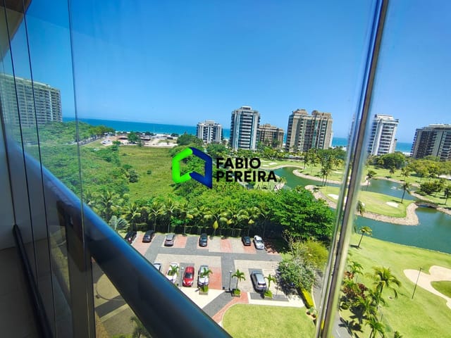 Apartamento com 240m² 4 quartos e 5 banheiros, à venda, no bairro Barra da Tijuca em Rio de Janeiro
