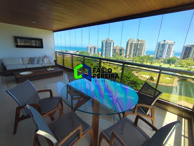 Apartamento com 240m² 4 quartos e 5 banheiros, à venda, no bairro Barra da Tijuca em Rio de Janeiro
