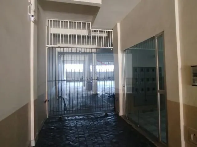 Apartamento 3 quartos e 1 banheiro, para alugar, no bairro Centro em Rolândia