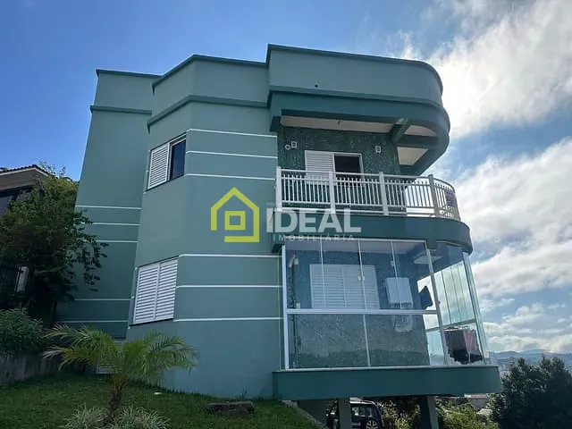 Apartamento 3 quartos e 2 banheiros, à venda, no bairro Industriários em Concórdia