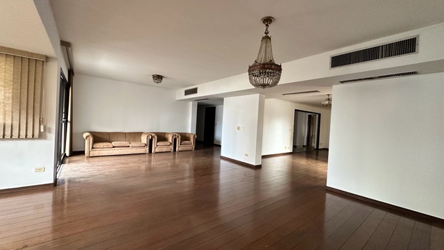 Apartamento 4 quartos e 6 banheiros, à venda, no bairro Centro em Londrina