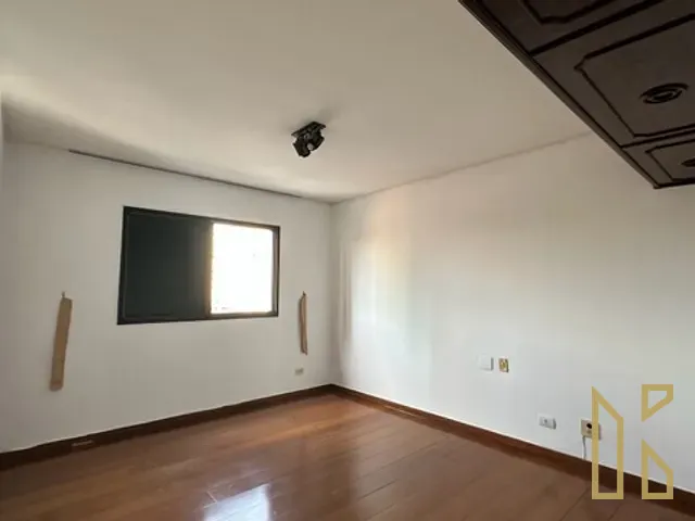 Apartamento 4 quartos e 6 banheiros, à venda, no bairro Centro em Londrina