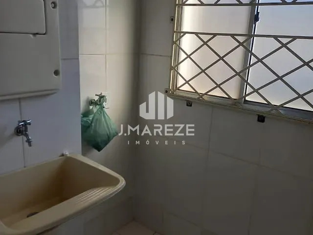 Apartamento com 58m² 2 quartos e 1 banheiro, à venda, no bairro Jardim Celmira em Apucarana