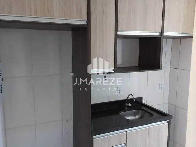 Apartamento com 58m² 2 quartos e 1 banheiro, à venda, no bairro Jardim Celmira em Apucarana